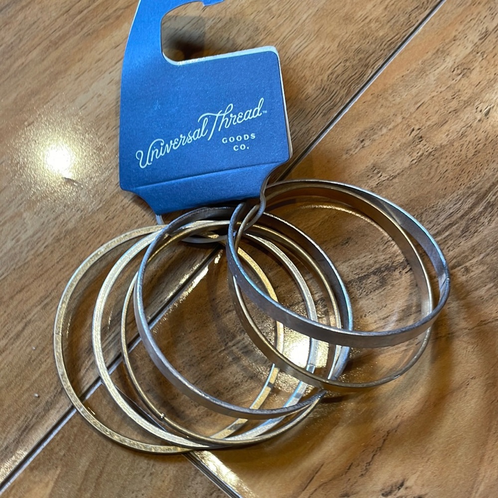 Brushed gold and silver fashion bracelet set by universal thread NWT